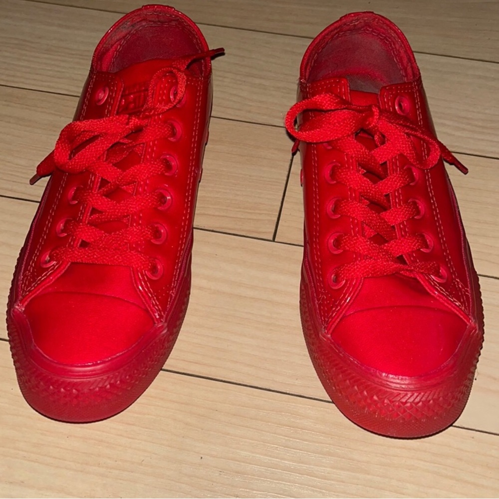 Casino Red Converse. Size 6.5 women